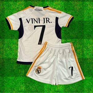 Vini Jr Jersey Youth XL Soccer Kit Size 30 - 2 Piece Set  NWT Boys Extra Large